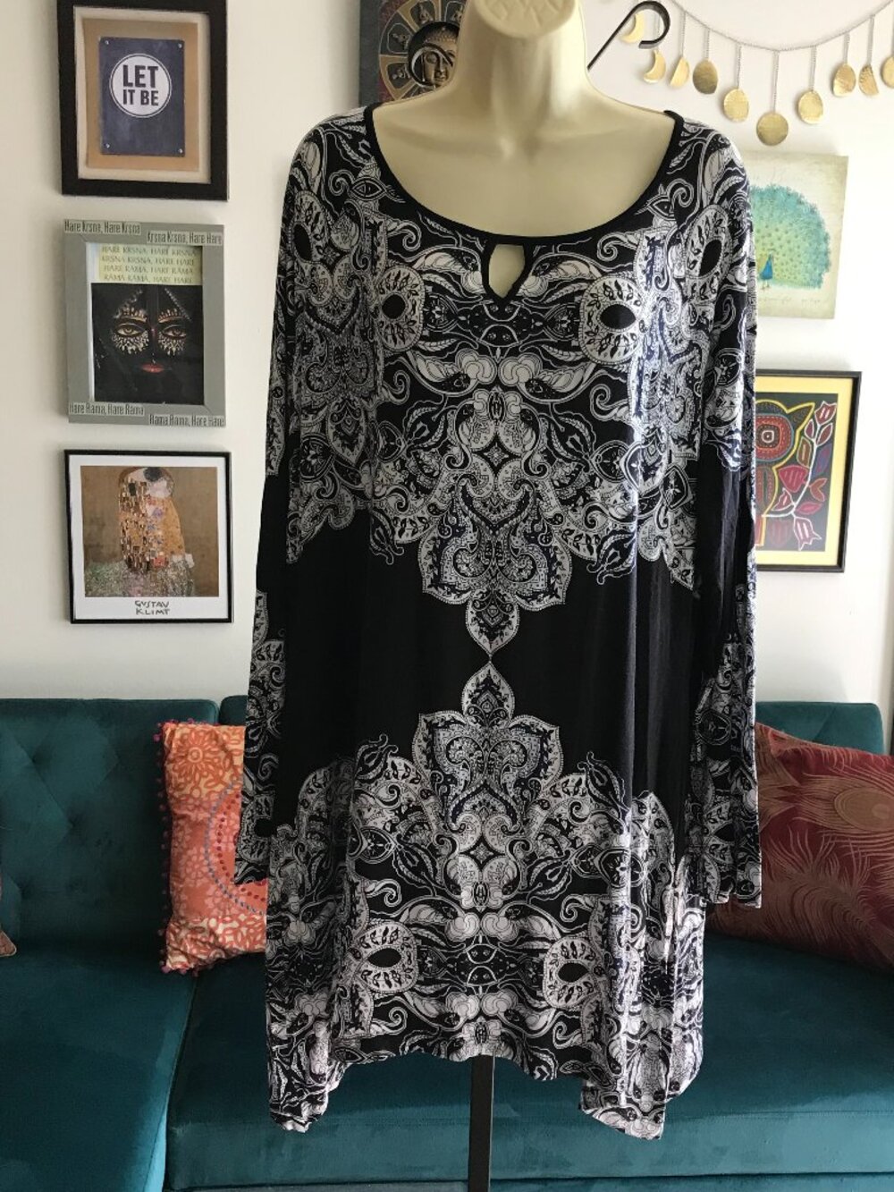 SOMA size XL Live Loungewear Black & White Paisley Stretch Jersey Nightgown